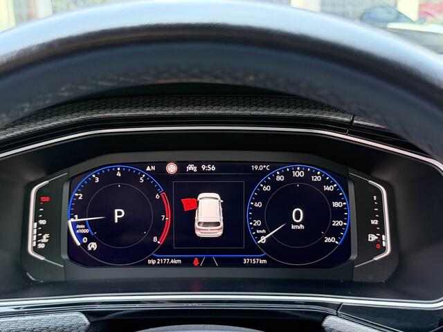 Volkswagen T-Cross 1.0 TSI AUT. *!* 2x R-LINE *!* NAVI/ CARPLAY/ 18 INCH/ CAMERA/ RADAR *!*