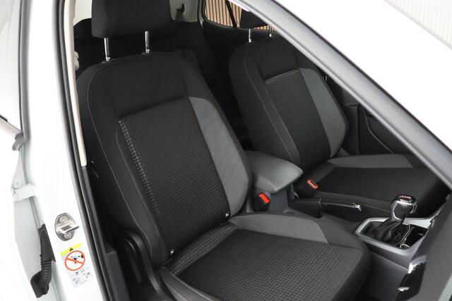 Volkswagen T-Cross 1.0 TSI 110pk DSG R-Line United Stoelverwarming LED Virtual Cockpit Navigatie