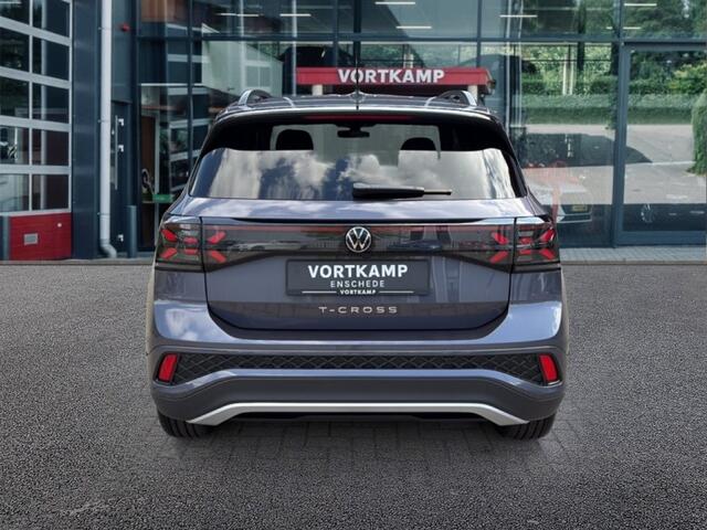 Volkswagen T-Cross 1.5 TSI DSG R-LINE AFN.TREKHAAK/CAMERA/ACC/STOELVERW/CARPLAY