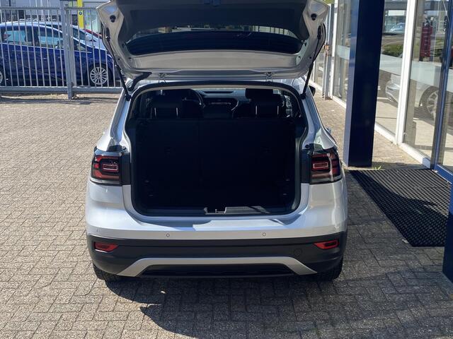 Volkswagen T-Cross 1.0 TSI Life / Automaat / 74.000 Km / Radio-Bluetooth / Navi / Stoelverwarming / adaptieve Cruise-Control / Climate-Control / Lane-Assist / Getint Glas / ELKTR-Pakket / PDC V+A / LMV 16'' / All-Season / ENZ.