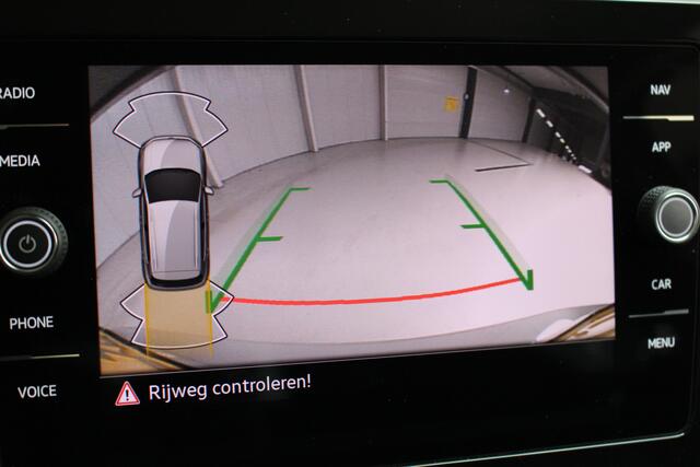 Volkswagen T-Cross 1.0 TSI DSG Life Edition | Navigatie | PDC + Camera | App-Connect