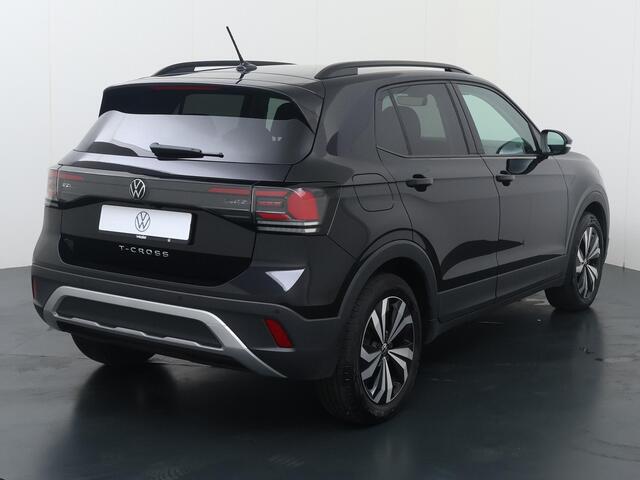 Volkswagen T-Cross 1.0 TSI Life Edition | 116 PK | Automaat | Trekhaak afneembaar | Adaptive Cruise Control | Achteruitrijcamera | Climate control | Keyless Entry | Navigatiesysteem | Stoelverwarming |