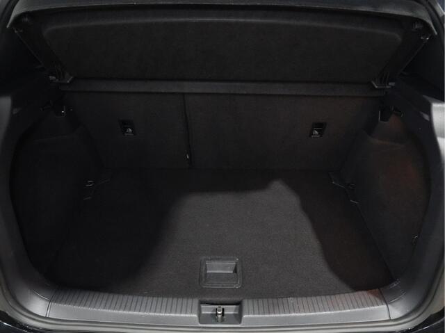 Volkswagen T-Cross 1.0 TSI Style / Navigatie / Adaptive Cruise Control 9