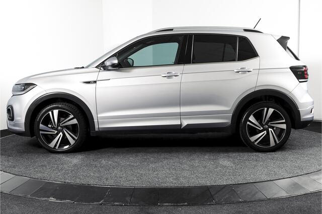 Volkswagen T-Cross 1.5 TSI Style Business R 150 PK | Adapt. Cruise | Stoelverw. | PDC | Camera | NAV + App. Connect | ECC | Trekhaak | LM 18" |