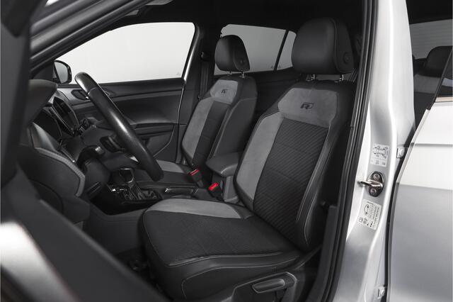 Volkswagen T-Cross 1.5 TSI Style Business R 150 PK | Adapt. Cruise | Stoelverw. | PDC | Camera | NAV + App. Connect | ECC | Trekhaak | LM 18" |