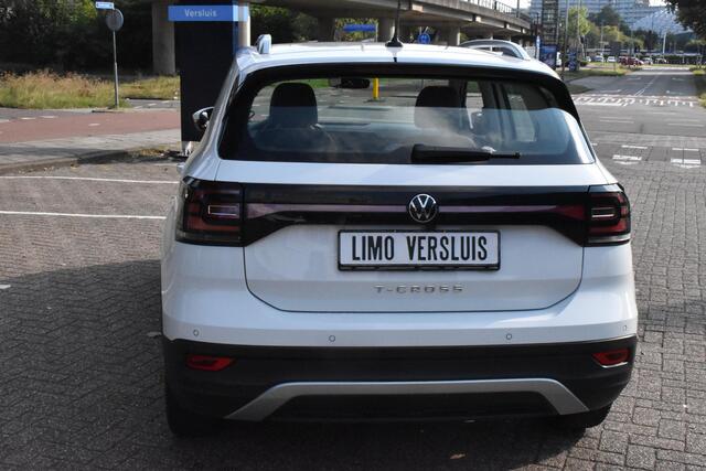 Volkswagen T-Cross 1.5 TSI Style Automaat | BSM | Navigatie | Digitaal Dashboard |12 mnd BOVAG Garantie | Whatsapp 06-53188999