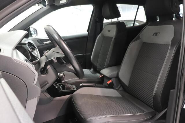 Volkswagen T-Cross 1.0 TSI 2 x R-Line | BEATS audio | Navigatie | Key-less | Trekhaak | Digital cockpit | Climate control | AppleCarplay AndroidAuto |