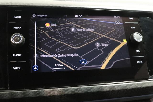 Volkswagen T-Cross 1.0 TSI 2 x R-Line | BEATS audio | Navigatie | Key-less | Trekhaak | Digital cockpit | Climate control | AppleCarplay AndroidAuto |