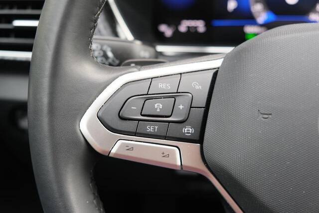 Volkswagen T-Cross 1.5 TSi 150pk DSG Style | App Connect | Adaptive Cruise | Camera | Stoelverwarming | Climate | Matrix LED | Trekhaak