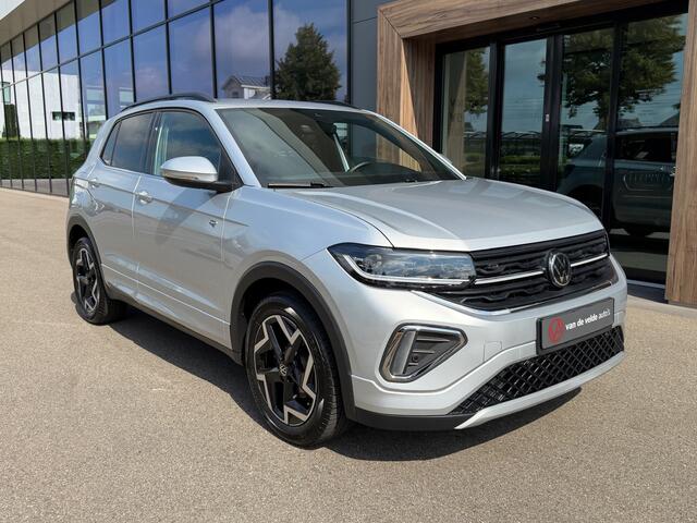 Volkswagen T-Cross 1.5 TSI 150pk DSG R-Line | Camera | Trekhaak | Dode hoek | Navi | IQ light | Rijklaar incl. garantie