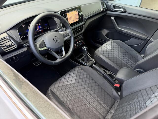 Volkswagen T-Cross 1.5 TSI 150pk DSG R-Line | Camera | Trekhaak | Dode hoek | Navi | IQ light | Rijklaar incl. garantie