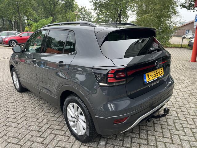 Volkswagen T-Cross 1.0 TSI Life Camera Carplay Trekhaak Urano Grey