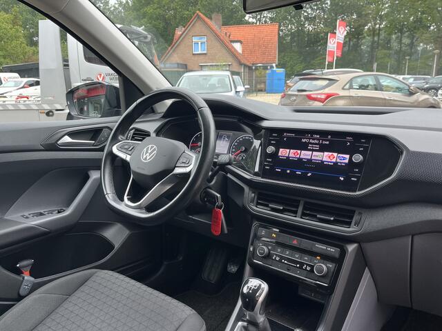 Volkswagen T-Cross 1.0 TSI Life Camera Carplay Trekhaak Urano Grey