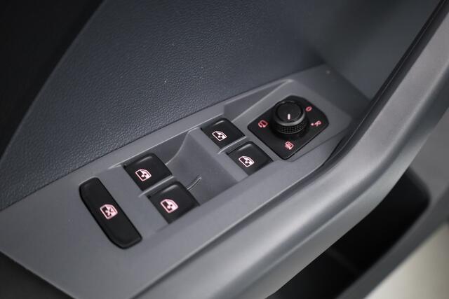 Volkswagen T-Cross 1.0 TSI Style | Rijklaar! | Apple CarPlay & Android Auto | Cruise | Navi | Stoelverw. | Dodehoekdet. | PDC V+A