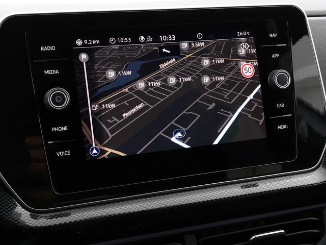 Volkswagen T-Cross 1.5 TSI 150pk DSG R-Line Edition Camera · Afneembare trekhaak · Stoelverwarming · Matrix LED · Apple/Android Car Play · 17"Velgen ·