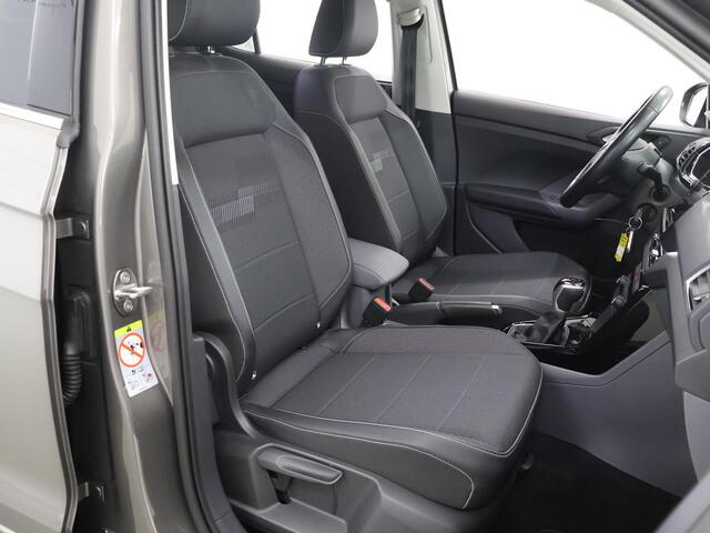 Volkswagen T-Cross 1.0 TSI R-Line | Virtual Cockpit | Navigatie | Apple CarPlay/Android Auto | Camera | DAB | LED | Adaptieve Cruise Control | BLIS |