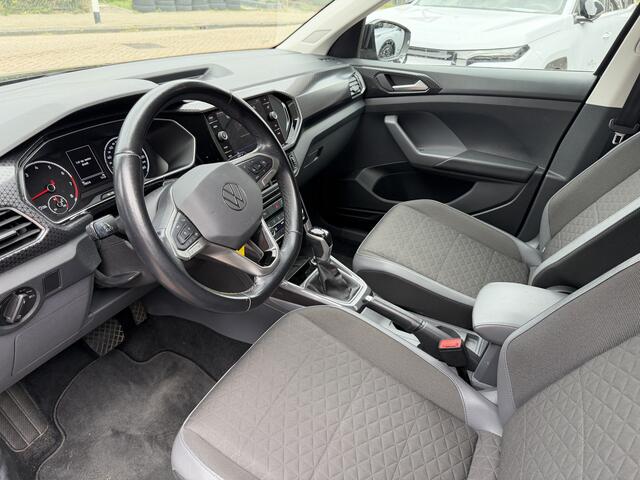 Volkswagen T-Cross 1.0 TSI Life Business Automaat/Stoel verwarming/Trekhaak/Camera.