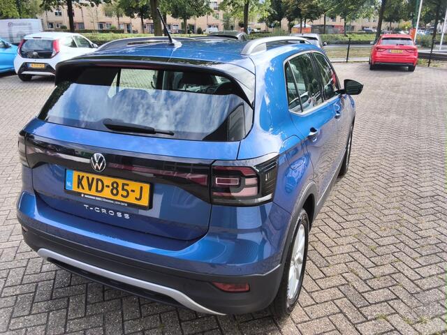 Volkswagen T-Cross 1.0 TSI Style Carplay Navigatie, Camera en PDC Automaat