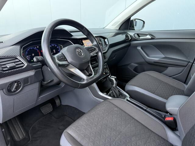 Volkswagen T-Cross 1.0 TSI Style Automaat Carplay/Trekhaak.