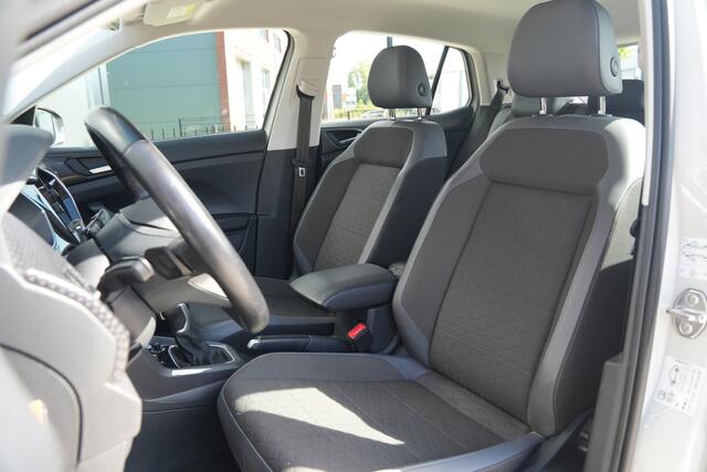Volkswagen T-Cross 1.5 TSI Style DSG7 - Carplay - Adaptive Cruise - DAB - LED - Stoelverwarming - Camera - Trekhaak - Rijklaar