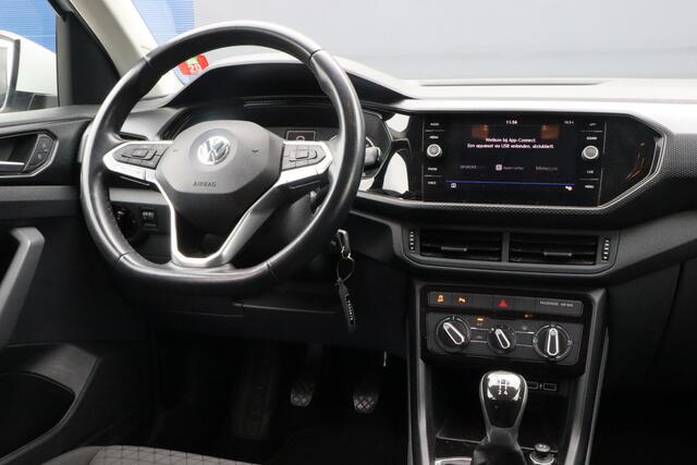 Volkswagen T-Cross 1.0 TSI Life | Cruise control adaptief | Lane assist | Dode hoek assist | Trekhaak afneembaar