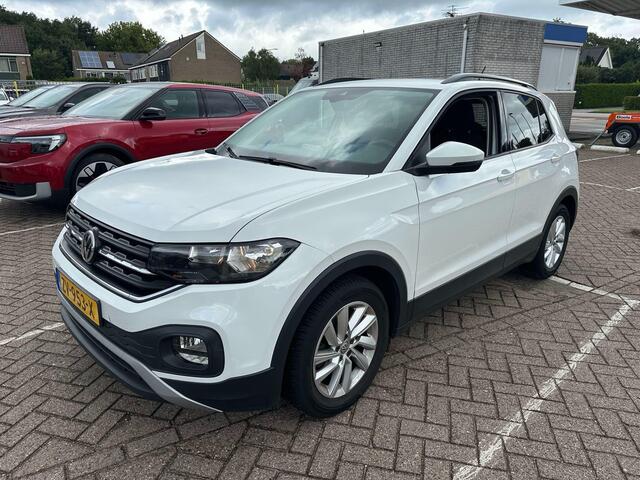 Volkswagen T-Cross 1.0 TSI Life 95 PK | Trekhaak | Navigatie | Climate Controle | LMV |