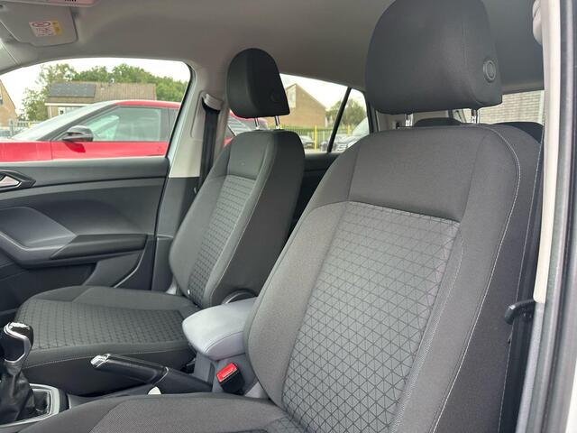 Volkswagen T-Cross 1.0 TSI Life 95 PK | Trekhaak | Navigatie | Climate Controle | LMV |