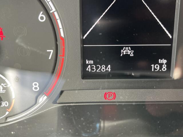 Volkswagen T-Cross 1.0 TSI Life / FABRIEKSGARANTIE T/M 1-2028/ ADAPTIVE CRUISE/ APP-CONNECT/ DAB/ AIRCO/ 16'' LMV