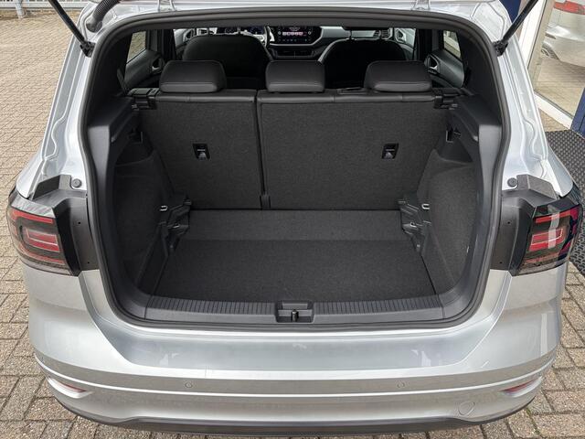 Volkswagen T-Cross 1.0 TSI Style Business R / R-Line / 22.000 KM! / Automaat / Adaptieve Cruise-Control / Digital-Cockpit / Apple-Carplay & Android-Auto / LED / DAB Radio-Bluetooth / Climate-Control / Camera / PDC V+A / 17'' LMV / ENZ.
