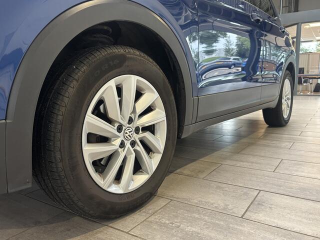 Volkswagen T-Cross 1.0 TSI 95 pk Life | Trekhaak | Adapt. cruise | Navi | Apple Caplay | Dodehoek bew.
