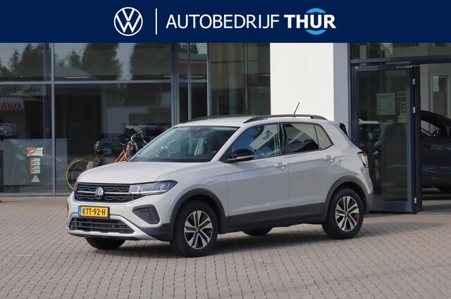 Volkswagen T-Cross 1.0 TSI Life Edition 60 maanden / 100.000km garantie, discover pro navigatie, parkeersensoren voor en achter (PDC), dodehoekdetectie (Side Assist), privacy glas, 16" 'Zurich' LMV, verwarmbare voorstoelen, climatronic, draadloos Apple Carplay & Android Auto, draadloze telefoonlader, adaptieve cruise control (ACC), multifunctioneel lederen stuurwiel, ambiente verlichting, regensensor, LED koplampen, elektrisch verstel-, verwarm- en inklapbare buitenspiegels etc.