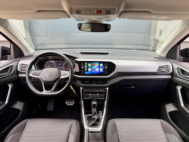 Volkswagen T-Cross 1.0 TSI *Slechts 17.738 km* Automaat / Apple Carplay / Stoelverwarming / Adapt. Cruise / PDC / 16"LMV