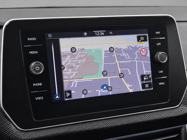 Volkswagen T-Cross 1.5 TSI 150pk DSG R-Line Edition · Camera · Apple/Android Car Play · Trekhaak · P-Sensoren · Navigatie · Stoelverwarming · 17'' Inch ·
