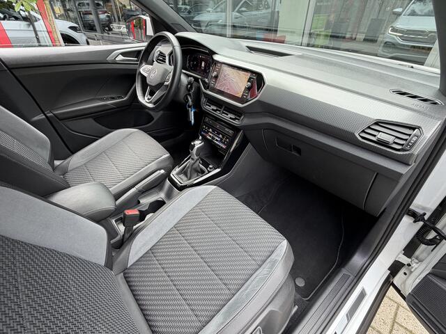 Volkswagen T-Cross 1.0 TSI *!* 2x R-LINE *!* NAVI/ CARPLAY/ 18 INCH/ LED/ RADAR *!*