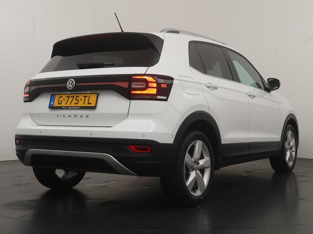 Volkswagen T-Cross 1.0 TSI Style - Automaat - Navigatie - Adaptief Cruise Control - Climate Controle