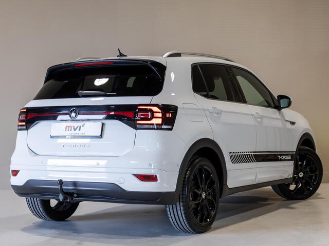 Volkswagen T-Cross 1.5 TSI 2x R-Line / 150pk / Trekhaak / Stoelverwarming / Virtual cockpit /
