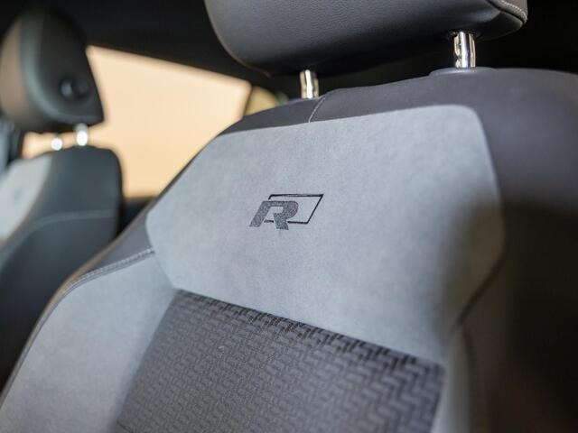 Volkswagen T-Cross 1.5 TSI 2x R-Line / 150pk / Trekhaak / Stoelverwarming / Virtual cockpit /