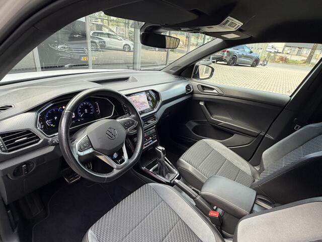 Volkswagen T-Cross 1.5 TSI 150PK AUT. *!* 2X R-LINE *!* NAVI/ 18 INCH/ VIRTUAL/ CARPLAY *!*