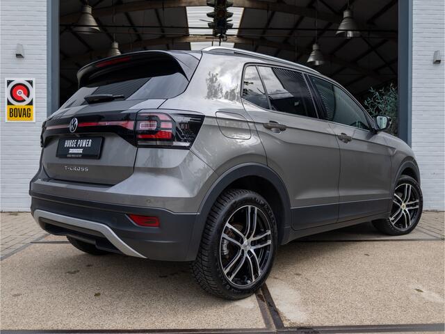 Volkswagen T-Cross 1.5 TSI Style *BTW'er | LED | ACC | Camera | Stoelverwarming | Lane assist | Clima | Halfleder | Parkeersensoren*