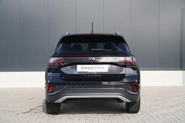 Volkswagen T-Cross 1.5 TSI R-Line 150pk - IQ LED - Keyless - Stoelverwarming - Camera - Navi - Digital Dash - Rijklaar