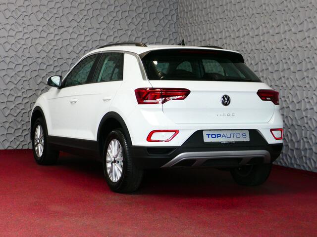 Volkswagen T-Roc 1.5 TSI 150PK CARPLAY NAVI STOEL VERW. LED VIR.COCKPIT 03/2024 70 BIJNA NIEUWE VOLKSWAGEN'S UIT VOORRAAD LEVERBAAR