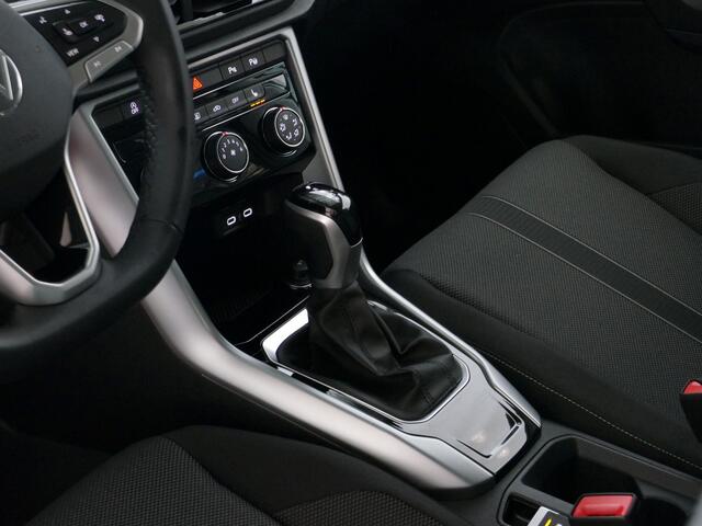 Volkswagen T-Roc 1.5 TSI 150PK CARPLAY NAVI STOEL VERW. LED VIR.COCKPIT 03/2024 70 BIJNA NIEUWE VOLKSWAGEN'S UIT VOORRAAD LEVERBAAR