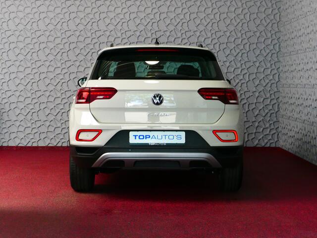 Volkswagen T-Roc 1.5 TSI 150PK CARPLAY NAVI STOEL VERW. LED VIR.COCKPIT 03/2024 70 BIJNA NIEUWE VOLKSWAGEN'S UIT VOORRAAD LEVERBAAR