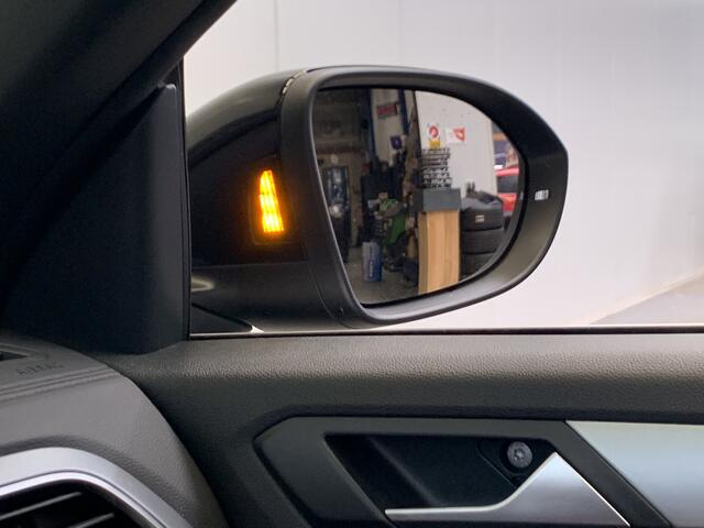 Volkswagen T-Roc Cabrio 1.5 TSI 150PK Style ADAPT.CRUISE-LANE ASSIST-NAVI by CARPLAY-AIRCO/ECC-PDC-LMV-PARC ASSIST