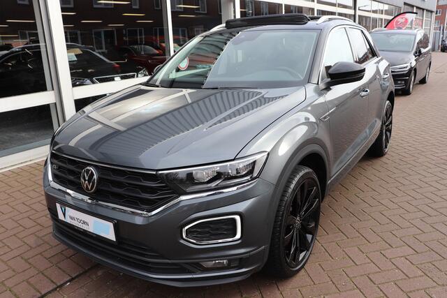 Volkswagen T-Roc 1.5 TSI Style R-line DSG automaat. Panoramadak, afneembare trekhaak, set winterwielen.