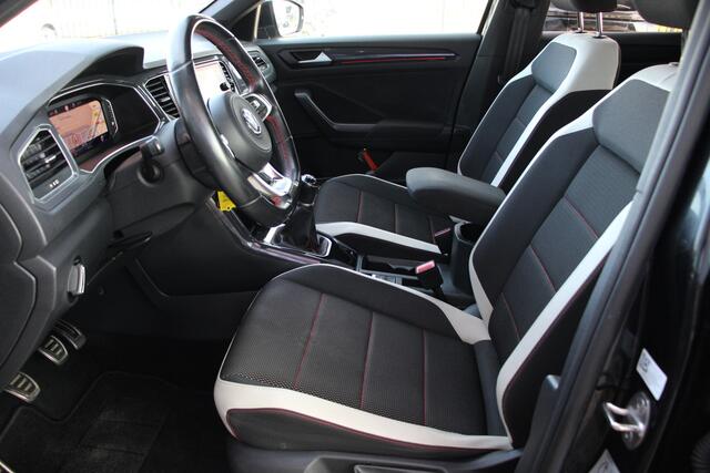 Volkswagen T-Roc 1.0 TSI Sport | Led | VC | ACC | Lane Assist