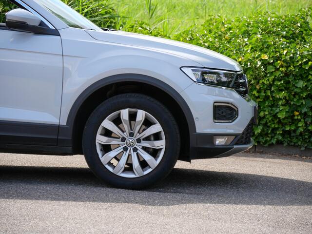 Volkswagen T-Roc 1.0 TSI 116PK Style Business | CAMERA | CARPLAY | TREKHAAK |