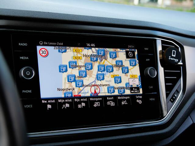 Volkswagen T-Roc 1.0 TSI 116PK Style Business | CAMERA | CARPLAY | TREKHAAK |