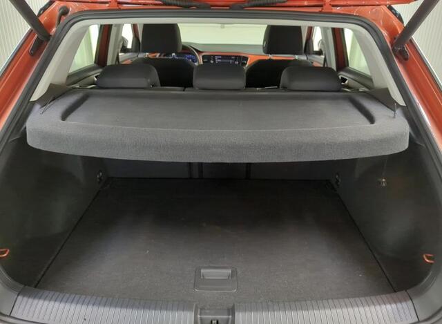 Volkswagen T-Roc 1.0 TSI 85KW STYLE + DESIGN Navigatie Camera Virtual Cockpit Clima ACC Extra Getint Glas 17 Inch velgen Mirror LInk Carplay Android Auto DAB 1e Eigenaar NL Auto