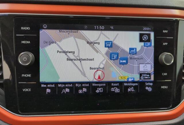 Volkswagen T-Roc 1.0 TSI 85KW STYLE + DESIGN Navigatie Camera Virtual Cockpit Clima ACC Extra Getint Glas 17 Inch velgen Mirror LInk Carplay Android Auto DAB 1e Eigenaar NL Auto
